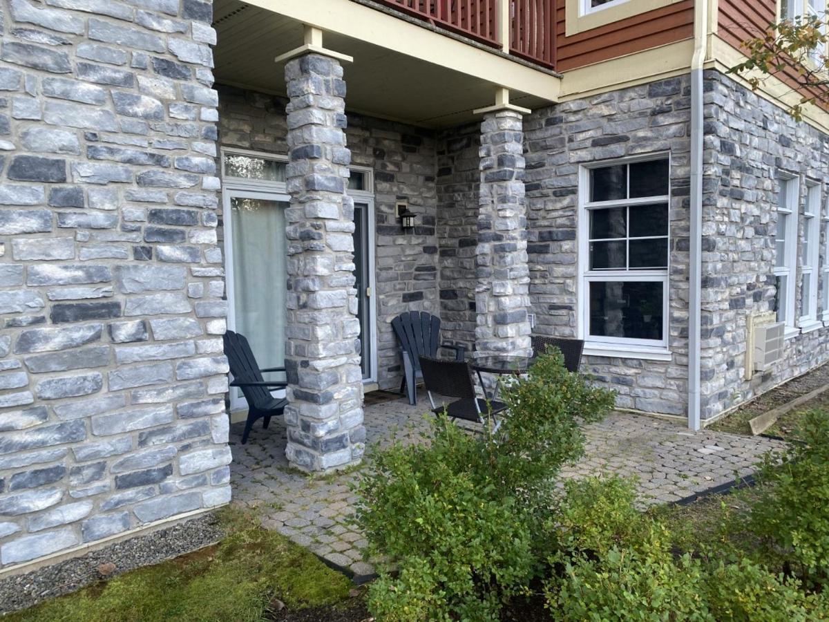 Rental Condo Tremblant-Les-Eaux Mont-Tremblant Bagian luar foto